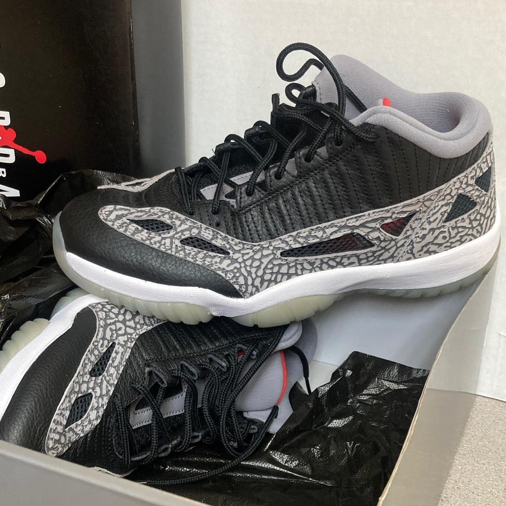 Nike Air Jordan 11 Retro Low IE Black Gray Sneakers